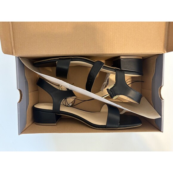 Liz Claiborne 11M size LC Renny Black Heels - Picture 2 of 3